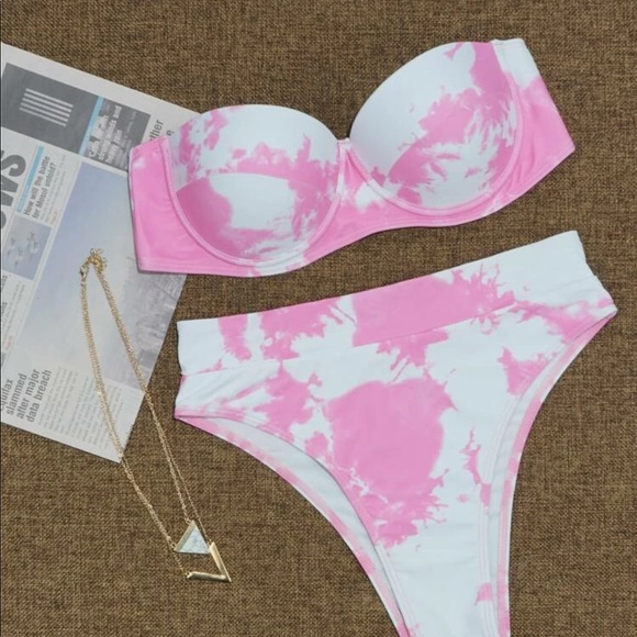Pink and white tie dye bikini - Picture 3 of 4